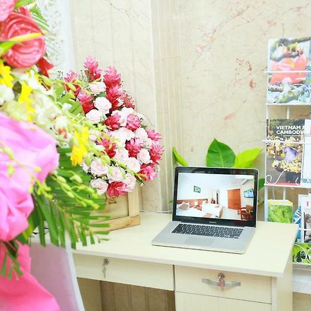 Valentine Hotel Saigon - Bui Vien Street Хошимин Екстериор снимка