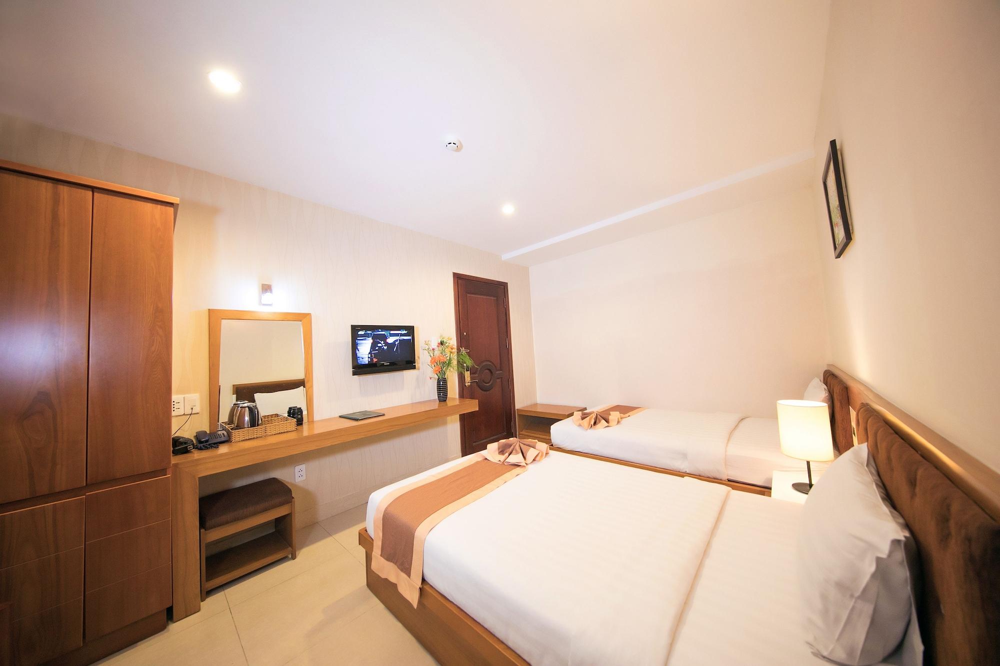 Valentine Hotel Saigon - Bui Vien Street Хошимин Екстериор снимка