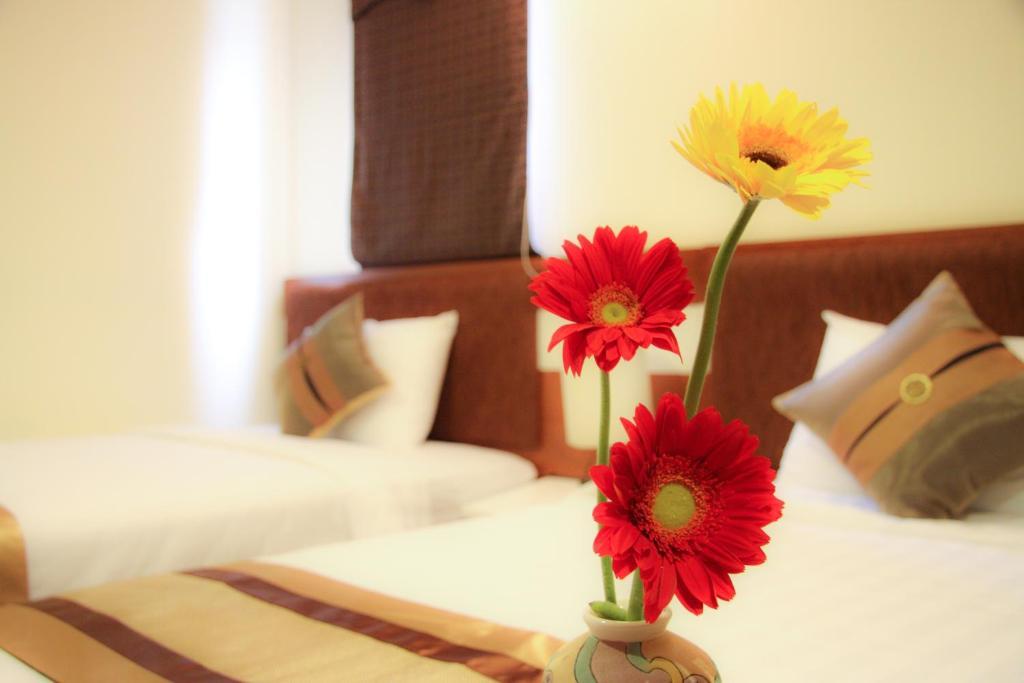 Valentine Hotel Saigon - Bui Vien Street Хошимин Стая снимка